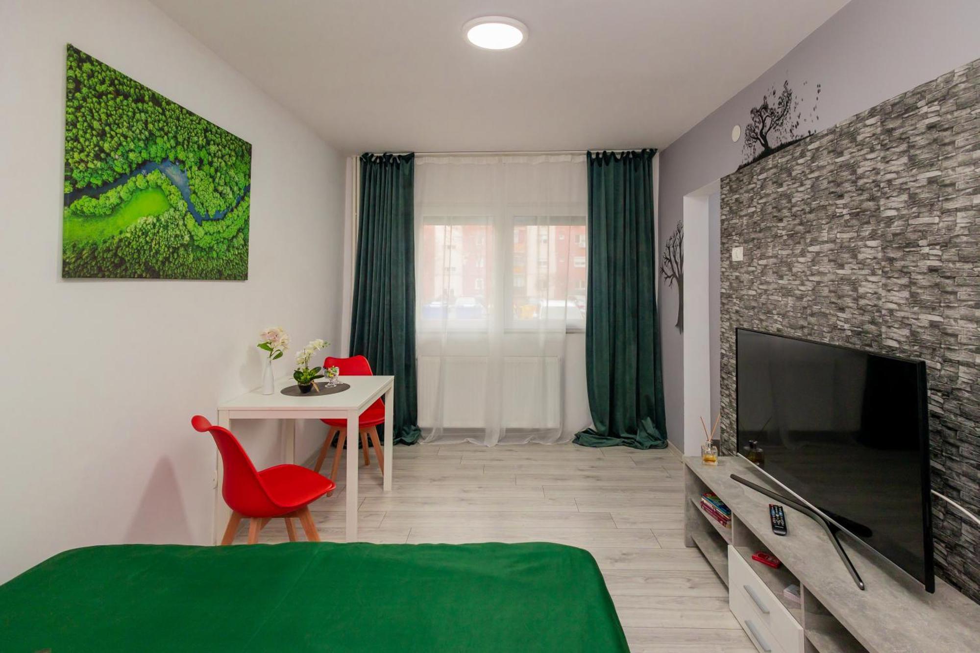 Urban Escape Apartment *